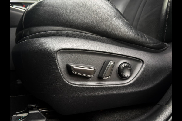 Toyota RAV4 2.5 Hybrid AWD Black Edition 1650kg trekgewicht!|Panorama|360 camera|JBL