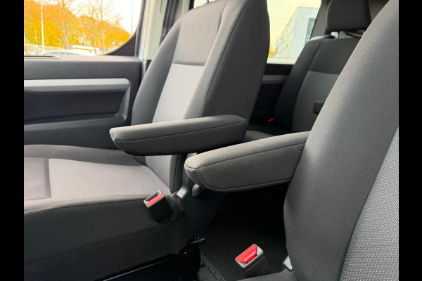 Toyota ProAce Worker 2.0 D-4D automaat Black Line DC Dubbele Cabine, NAP, CarPlay