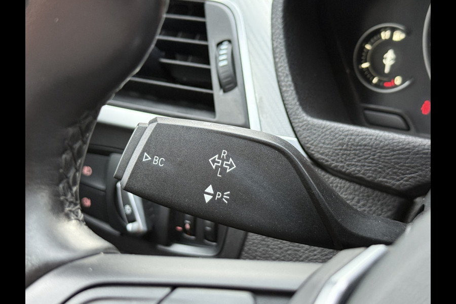 BMW 3-serie 320i M Sport Edition 184PK Automaat | Lederen sportstoelen | Head-up | Camera | Full LED