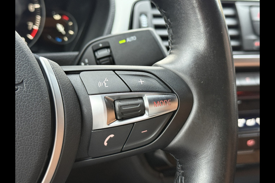 BMW 3-serie 320i M Sport Edition 184PK Automaat | Lederen sportstoelen | Head-up | Camera | Full LED