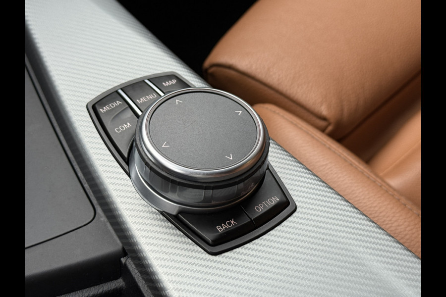 BMW 3-serie 320i M Sport Edition 184PK Automaat | Lederen sportstoelen | Head-up | Camera | Full LED