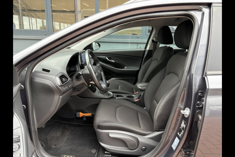 Hyundai i30 Wagon 1.0 T-GDi 120pk Comfort CAMERA/CARPLAY/NAVI/CLIMA/CRUISE/PDC