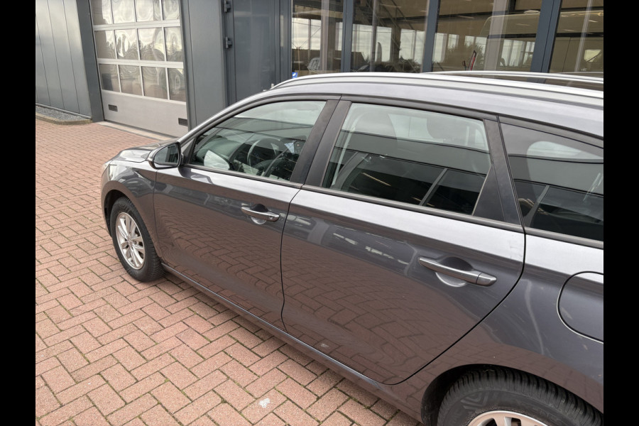 Hyundai i30 Wagon 1.0 T-GDi 120pk Comfort CAMERA/CARPLAY/NAVI/CLIMA/CRUISE/PDC