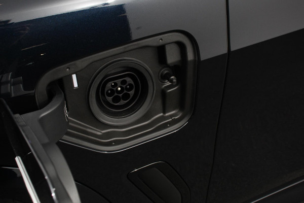 BMW X5 xDrive45e High Executive M-Sport Panorama Dak Head-Up Display Harmon Kardon 21 Inch Lichtmetalen Velgen 360* Camera