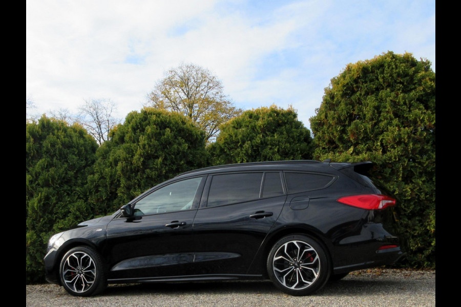 Ford FOCUS Wagon 1.5 EcoBoost ST Line X Business Automaat