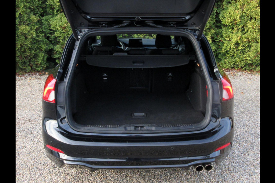Ford FOCUS Wagon 1.5 EcoBoost ST Line X Business Automaat