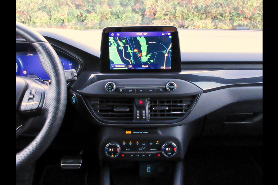 Ford FOCUS Wagon 1.5 EcoBoost ST Line X Business Automaat