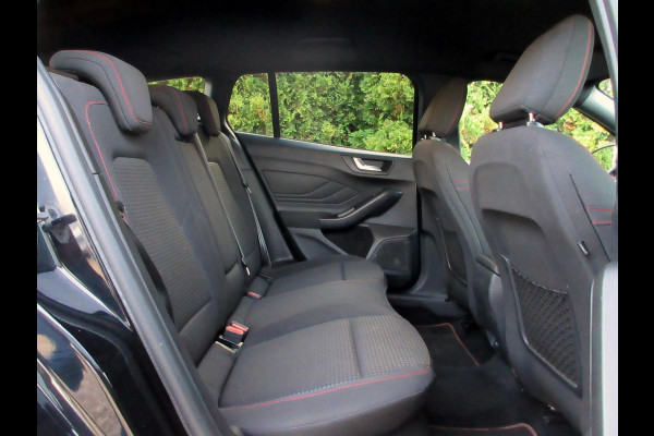 Ford FOCUS Wagon 1.5 EcoBoost ST Line X Business Automaat