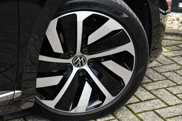 Volkswagen Arteon Shooting Brake 1.4 TSI eHybrid R-Line Pano Trekh ACC Massage DCC Standk 19inch