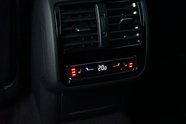 Volkswagen Arteon Shooting Brake 1.4 TSI eHybrid R-Line Pano Trekh ACC Massage DCC Standk 19inch