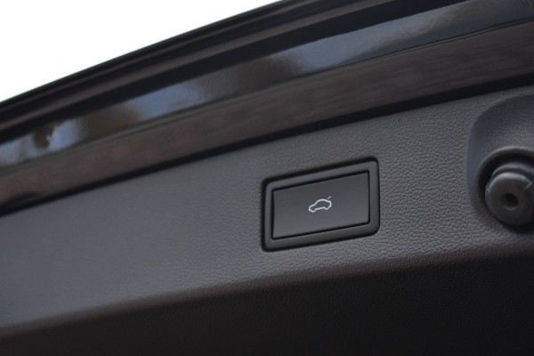 Volkswagen Arteon Shooting Brake 1.4 TSI eHybrid R-Line Pano Trekh ACC Massage DCC Standk 19inch