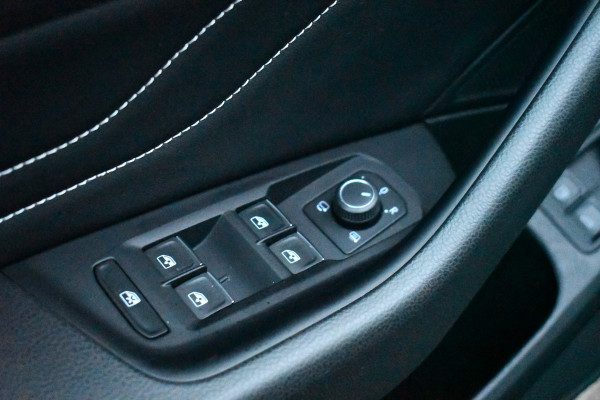 Volkswagen Arteon Shooting Brake 1.4 TSI eHybrid R-Line Pano Trekh ACC Massage DCC Standk 19inch