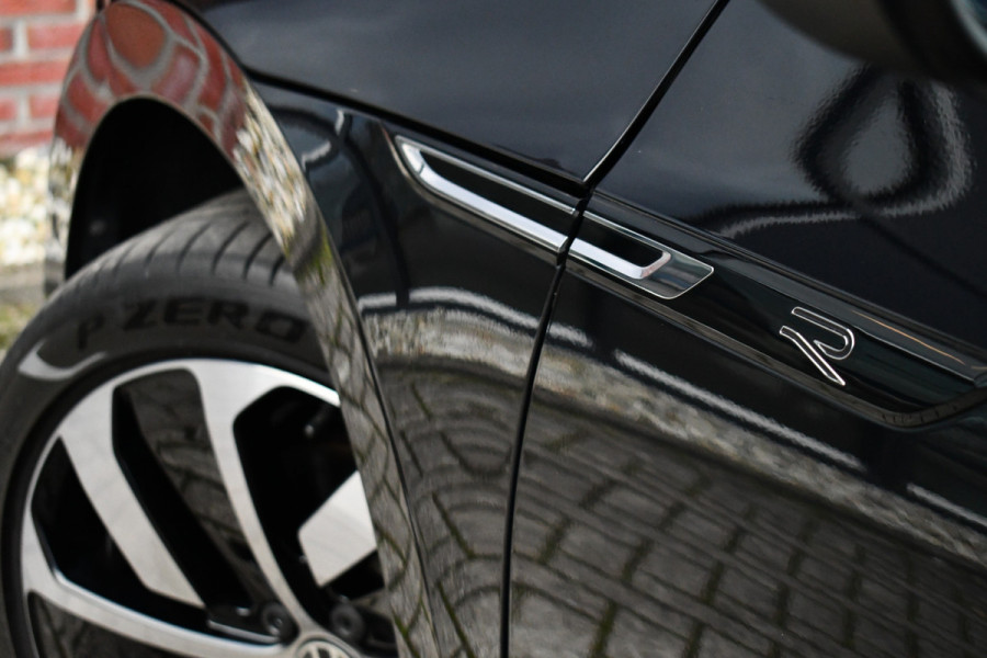 Volkswagen Arteon Shooting Brake 1.4 TSI eHybrid R-Line Pano Trekh ACC Massage DCC Standk 19inch