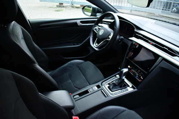 Volkswagen Arteon Shooting Brake 1.4 TSI eHybrid R-Line Pano Trekh ACC Massage DCC Standk 19inch