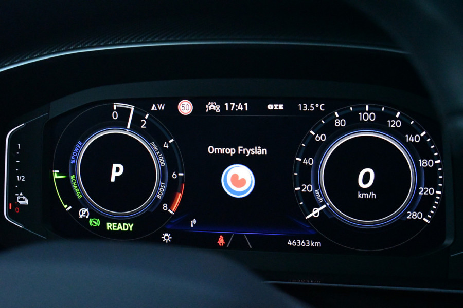 Volkswagen Arteon Shooting Brake 1.4 TSI eHybrid R-Line Pano Trekh ACC Massage DCC Standk 19inch