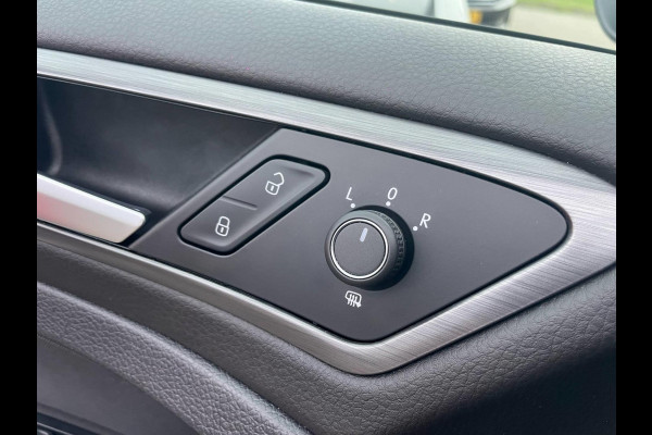 Volkswagen Golf 1.5 TSI Comfortline / CarPlay