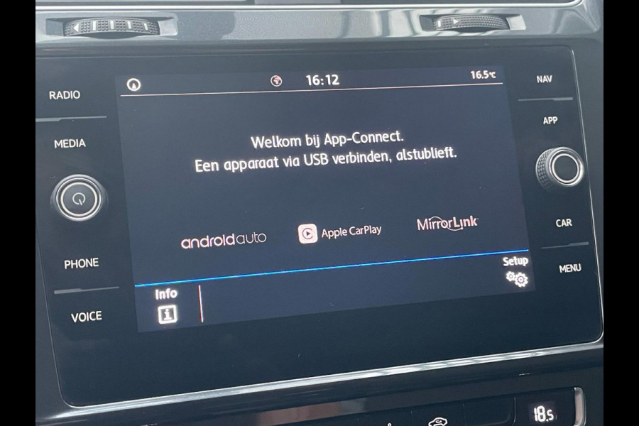Volkswagen Golf 1.5 TSI Comfortline / CarPlay