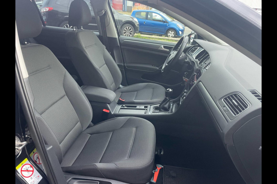 Volkswagen Golf 1.5 TSI Comfortline / CarPlay