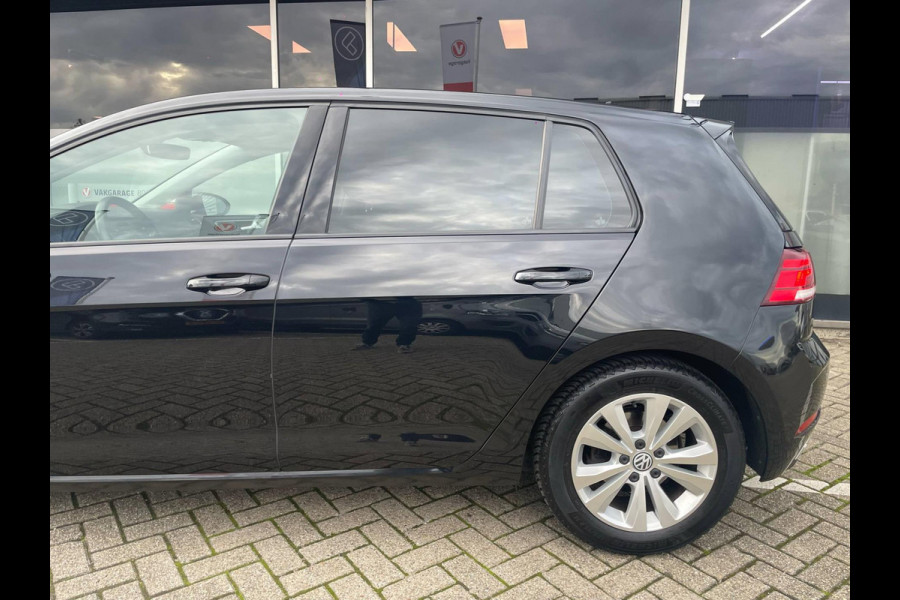 Volkswagen Golf 1.5 TSI Comfortline / CarPlay
