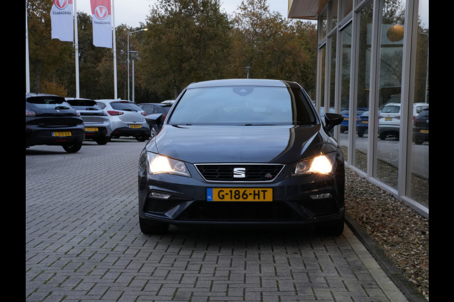 Seat Leon 1.5 TSI FR Business Intense | Navigatie | DAB | Trekhaak | Climate Control