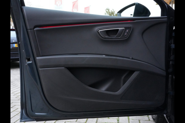 Seat Leon 1.5 TSI FR Business Intense | Navigatie | DAB | Trekhaak | Climate Control