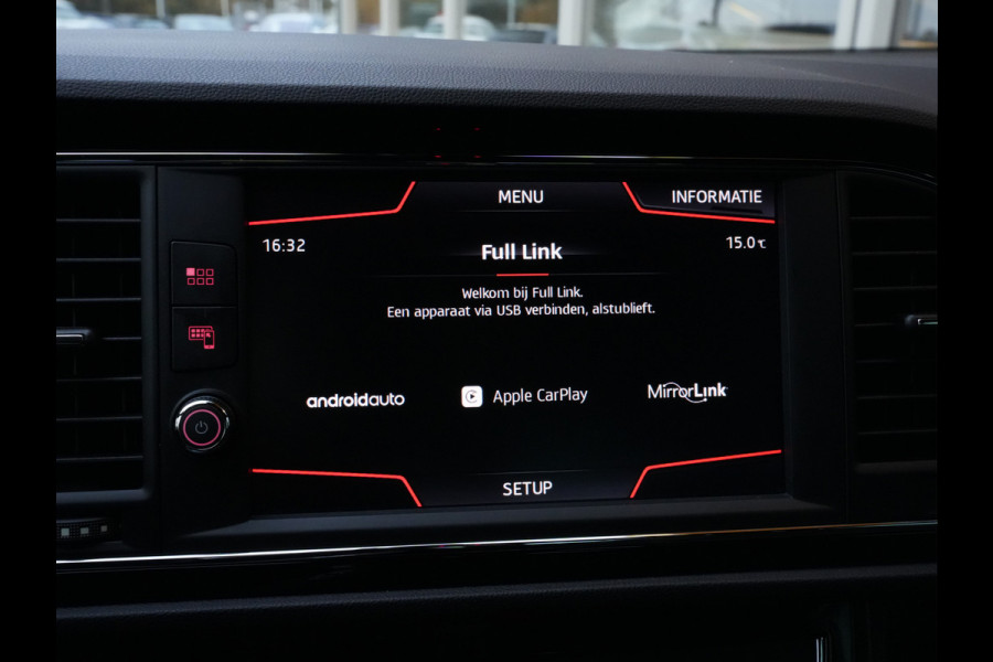 Seat Leon 1.5 TSI FR Business Intense | Navigatie | DAB | Trekhaak | Climate Control