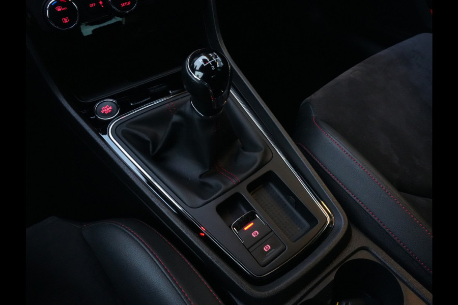 Seat Leon 1.5 TSI FR Business Intense | Navigatie | DAB | Trekhaak | Climate Control