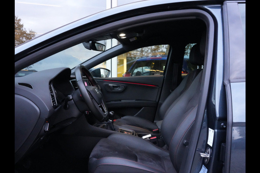 Seat Leon 1.5 TSI FR Business Intense | Navigatie | DAB | Trekhaak | Climate Control