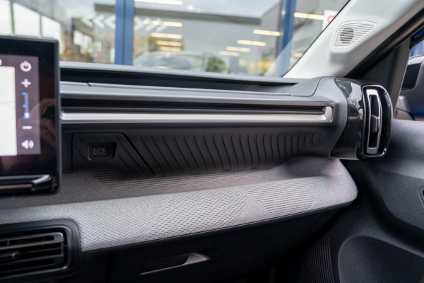 Citroën C3 1.2 Turbo 100pk Max |Prijs rijklaar incl.12 garantie| Carplay LMV NAVI DAB Camera parkeersensoren achter Bluetooth