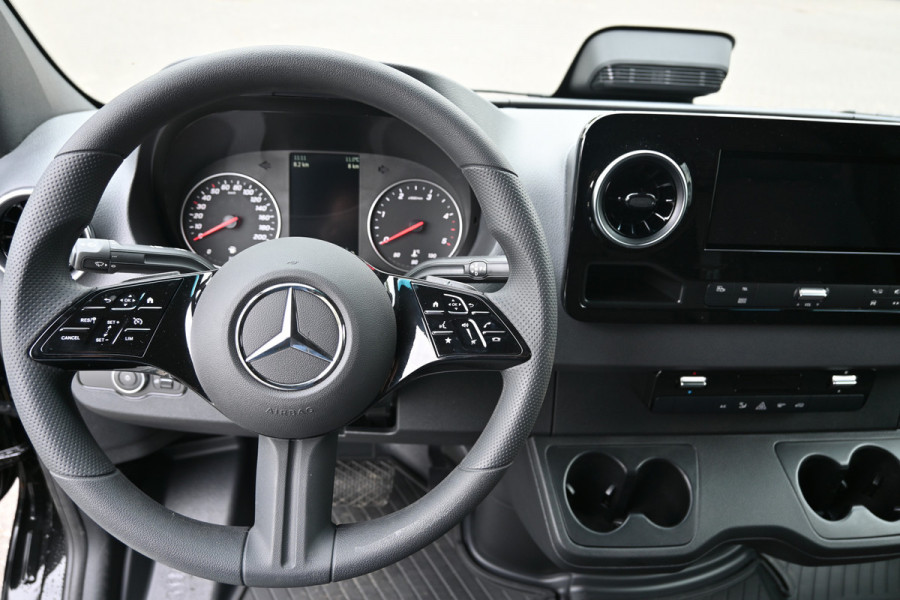 Mercedes-Benz Sprinter 317 CDI L2H2 Pro 3500 kg trekhaak, LED verlichting, Geveerde stoel