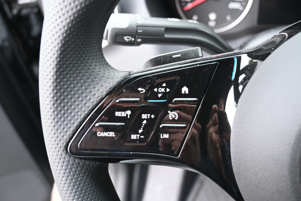 Mercedes-Benz Sprinter 317 CDI L2H2 Pro 3500 kg trekhaak, LED verlichting, Geveerde stoel