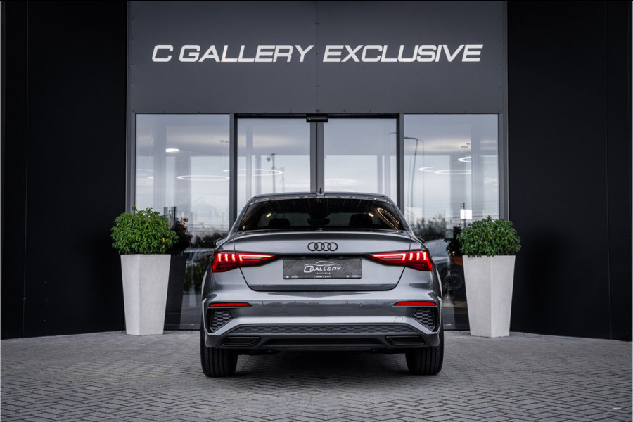 Audi A3 Limousine 35 TFSI edition one - S Line | Panorama | Keyless | Camera