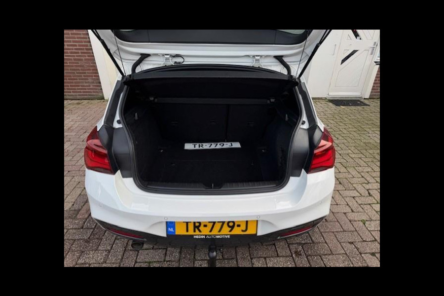 BMW 1-serie 118i High Executive M-Sport - Dealer onderhouden