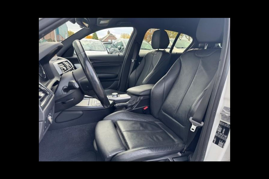 BMW 1-serie 118i High Executive M-Sport - Dealer onderhouden