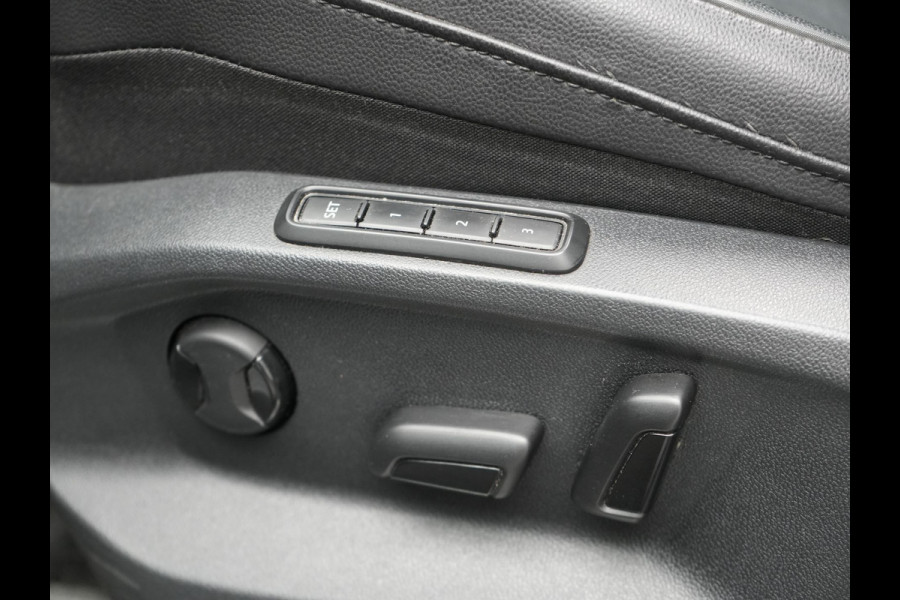 Seat Tarraco 1.4 TSI e-Hybrid FR Plug In Hybrid 245pk Dealer O.H PHEV | Panodak | Adaptive Cruise | 360 Camera | Lederen Sportstoelen Memory & Verwarmd | Apple Carplay | Keyless | Stuur & Achterbank Verwarmd | Blis | Navigatie | Virtual | DAB |