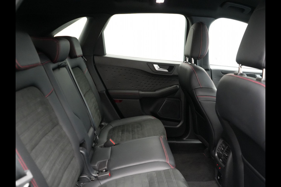 Ford Kuga 1.5 EcoBoost ST-Line X 150pk Dealer O.H 1800kg Trekgewicht | Trekhaak Afneembaar | B & O Soundsystem | Alcantara Sportstoelen Verwarmd  | Apple Carplay | Keyless | Stuur Verwarmd | Navigatie | DAB |