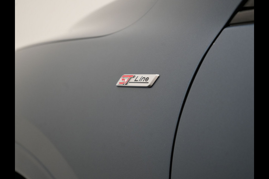 Ford Kuga 1.5 EcoBoost ST-Line X 150pk Dealer O.H 1800kg Trekgewicht | Trekhaak Afneembaar | B & O Soundsystem | Alcantara Sportstoelen Verwarmd  | Apple Carplay | Keyless | Stuur Verwarmd | Navigatie | DAB |