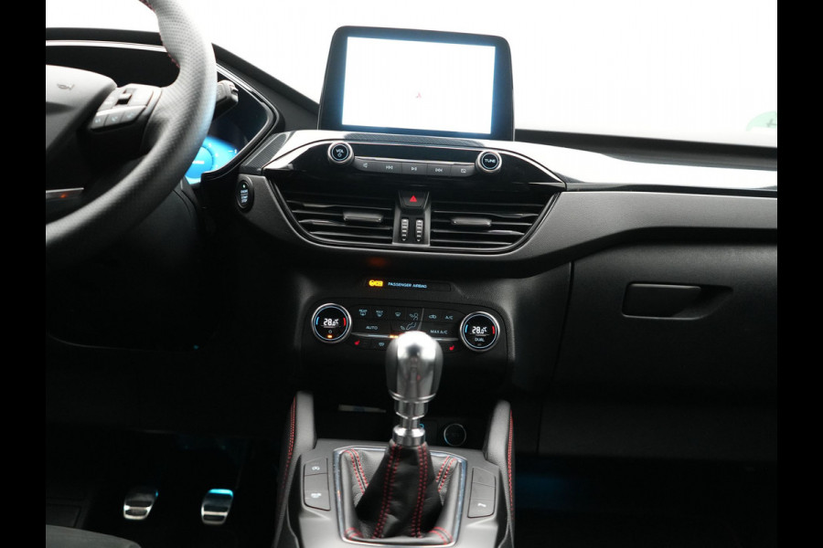 Ford Kuga 1.5 EcoBoost ST-Line X 150pk Dealer O.H 1800kg Trekgewicht | Trekhaak Afneembaar | B & O Soundsystem | Alcantara Sportstoelen Verwarmd  | Apple Carplay | Keyless | Stuur Verwarmd | Navigatie | DAB |