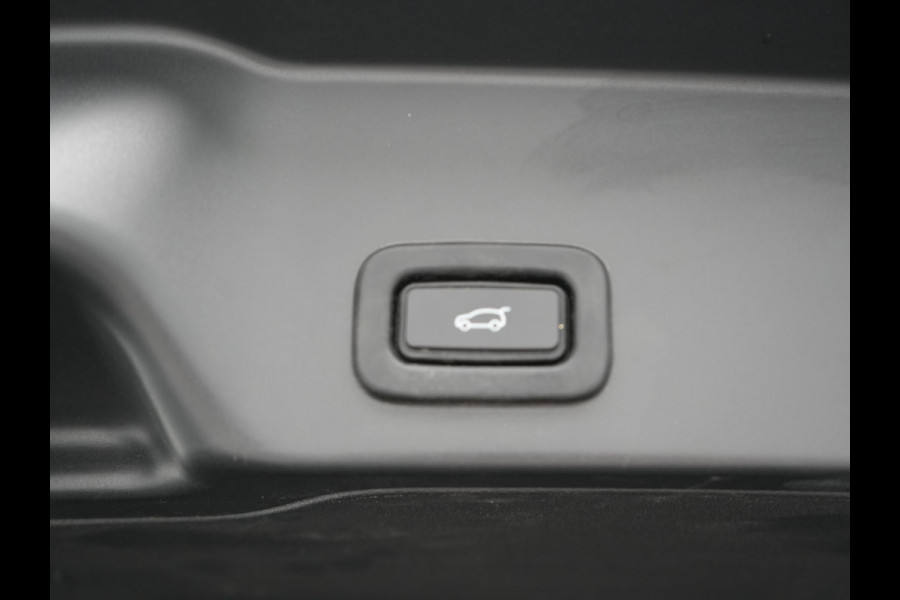 Land Rover Range Rover Evoque P200 AWD R-Dynamic | Afneembare Trekhaak | Adaptive Cruise | Meridian Audio | Lederen Sportstoelen Memory & Verwarmd | Carplay | Camera | LED |