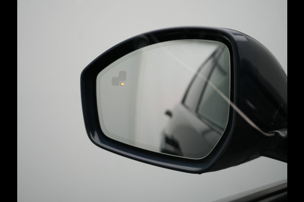 Land Rover Range Rover Evoque P200 AWD R-Dynamic | Afneembare Trekhaak | Adaptive Cruise | Meridian Audio | Lederen Sportstoelen Memory & Verwarmd | Carplay | Camera | LED |