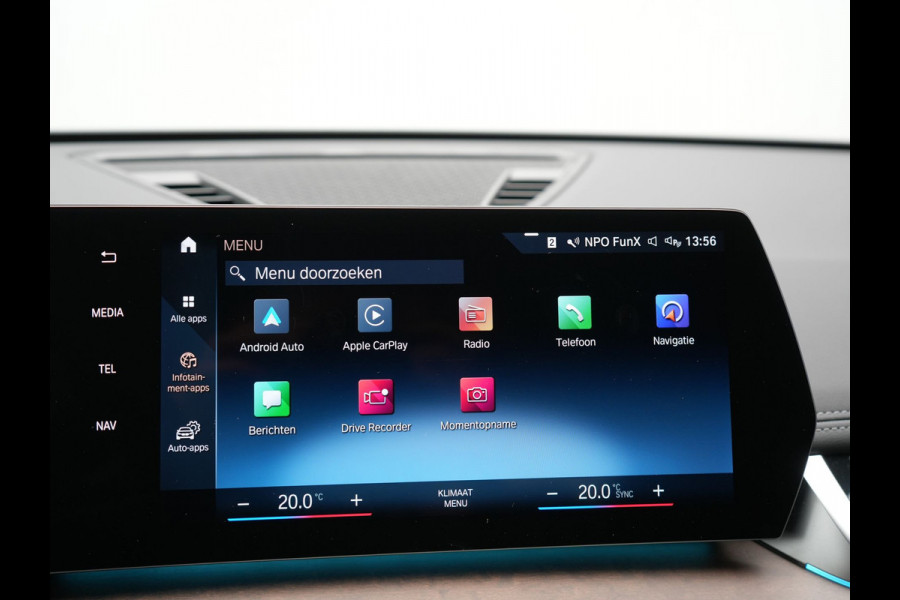 BMW X1 xDrive30e M Sport Plug In Hybrid 327pk PHEV | Head Up | Adaptive Cruise | M Sportstuur | 360 Camera | Harman Kardon | VOLLederen Sportstoelen Massage & Memory | Apple Carplay | Navigatie| Virtual | DAB |