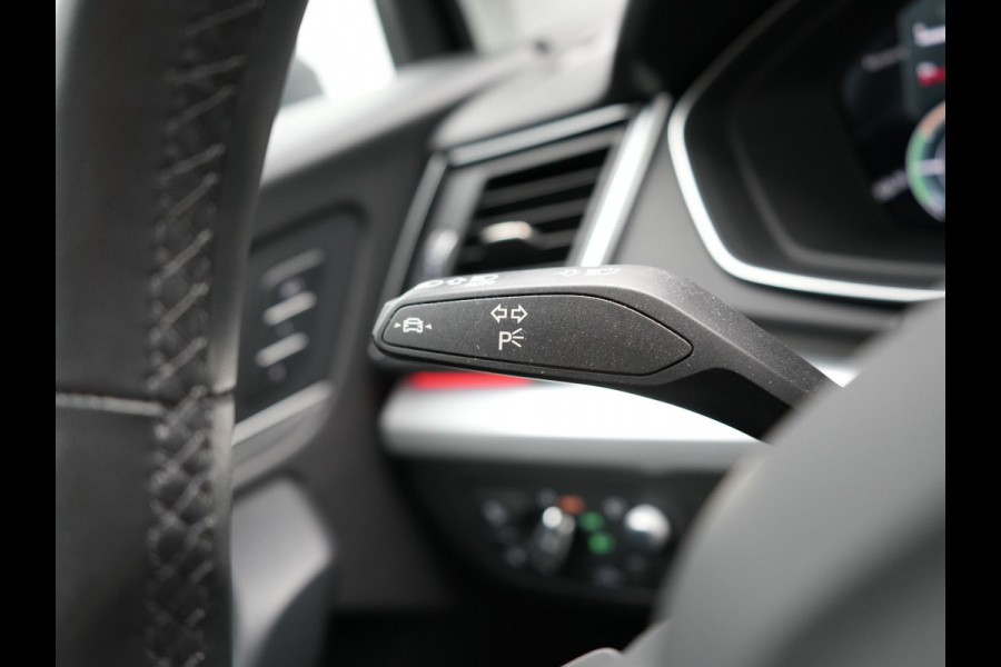 Audi Q5 Sportback 50 TFSI e S edition Plug In Hybrid 299pk Dealer O.H PHEV | Adaptive Cruise | Head Up | Bang & Olufsen | Alcantara Sportstoelen Memory | Keyless | 20"L.M | Camera | Sfeerverlichting |