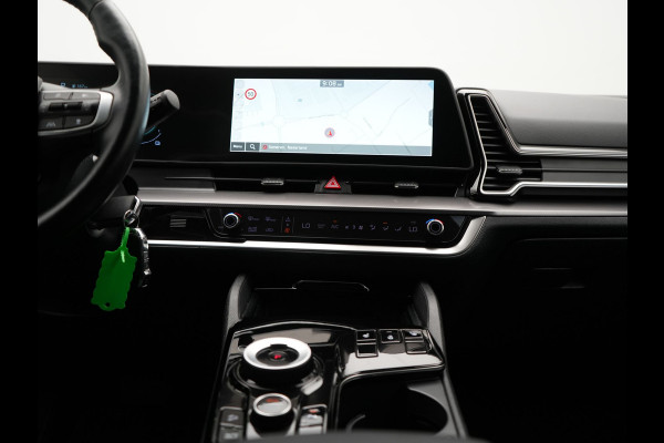 Kia Sportage T-GDi AWD DynamicLine Plug In Hybrid 266pk PHEV | Adaptive Cruise | Camera | Apple Carplay | Sportstoelen Verwarmd | Navigatie | Stuurverwarming Virtual | DAB |