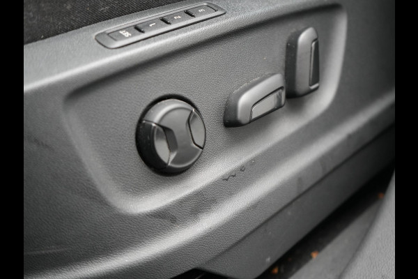 Škoda Kodiaq Style 150pk DSG 7 Persoons Dealer O.H Adaptive Cruise | Sportstoelen Memory & Verwarmd | Navigatie | Apple Carplay | DAB | Front Assist | Draadloos Laden |