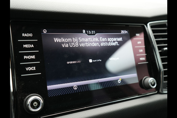 Škoda Kodiaq Style 150pk DSG 7 Persoons Dealer O.H Adaptive Cruise | Sportstoelen Memory & Verwarmd | Navigatie | Apple Carplay | DAB | Front Assist | Draadloos Laden |