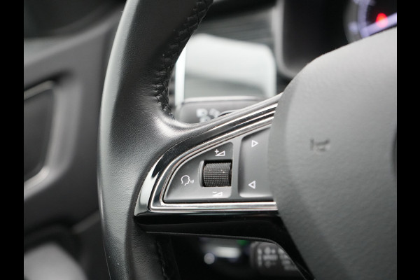 Škoda Kodiaq Style 150pk DSG 7 Persoons Dealer O.H Adaptive Cruise | Sportstoelen Memory & Verwarmd | Navigatie | Apple Carplay | DAB | Front Assist | Draadloos Laden |