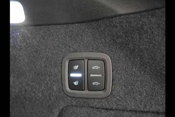 Porsche Cayenne Coupé 3.0 E-Hybrid Plug In Hybrid | MY 2024 Facelift | PHEV | Trekhaak Af Fabriek | Panodak | Luchtvering | Sportuitlaat | 4 Wiel Besturing | PDLS+ | Sport Chrono | InnoDrive Adaptive Cruise | SportDesign | Head up | Soft Close | 22"L.M | 360 Cam