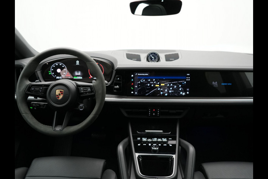 Porsche Cayenne Coupé 3.0 E-Hybrid Plug In Hybrid | MY 2024 Facelift | PHEV | Trekhaak Af Fabriek | Panodak | Luchtvering | Sportuitlaat | 4 Wiel Besturing | PDLS+ | Sport Chrono | InnoDrive Adaptive Cruise | SportDesign | Head up | Soft Close | 22"L.M | 360 Cam