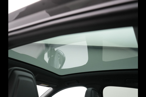 Porsche Cayenne Coupé 3.0 E-Hybrid Plug In Hybrid | MY 2024 Facelift | PHEV | Trekhaak Af Fabriek | Panodak | Luchtvering | Sportuitlaat | 4 Wiel Besturing | PDLS+ | Sport Chrono | InnoDrive Adaptive Cruise | SportDesign | Head up | Soft Close | 22"L.M | 360 Cam