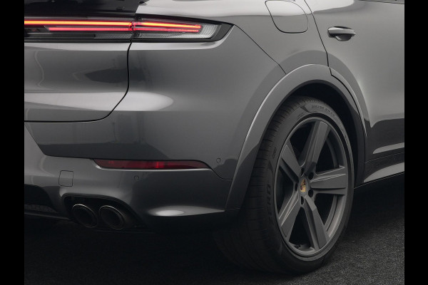 Porsche Cayenne Coupé 3.0 E-Hybrid Plug In Hybrid | MY 2024 Facelift | PHEV | Trekhaak Af Fabriek | Panodak | Luchtvering | Sportuitlaat | 4 Wiel Besturing | PDLS+ | Sport Chrono | InnoDrive Adaptive Cruise | SportDesign | Head up | Soft Close | 22"L.M | 360 Cam
